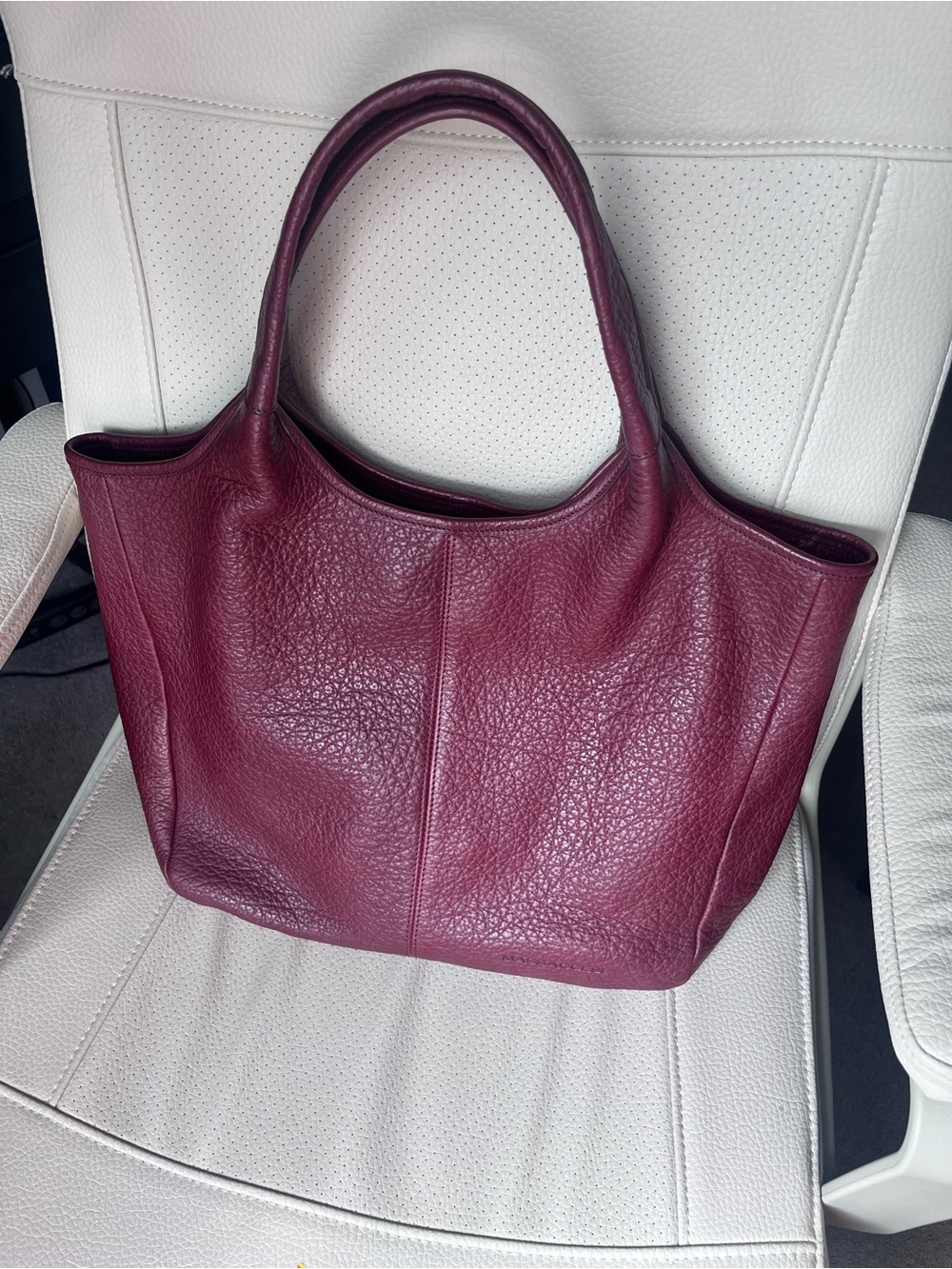 Massaccesi Demetra alto in burgundy deerskin with pink lambskin lining